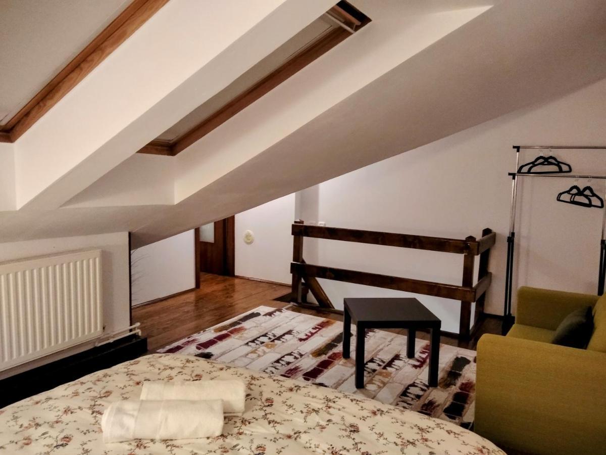 Lovely Central Apartment Braşov Dış mekan fotoğraf
