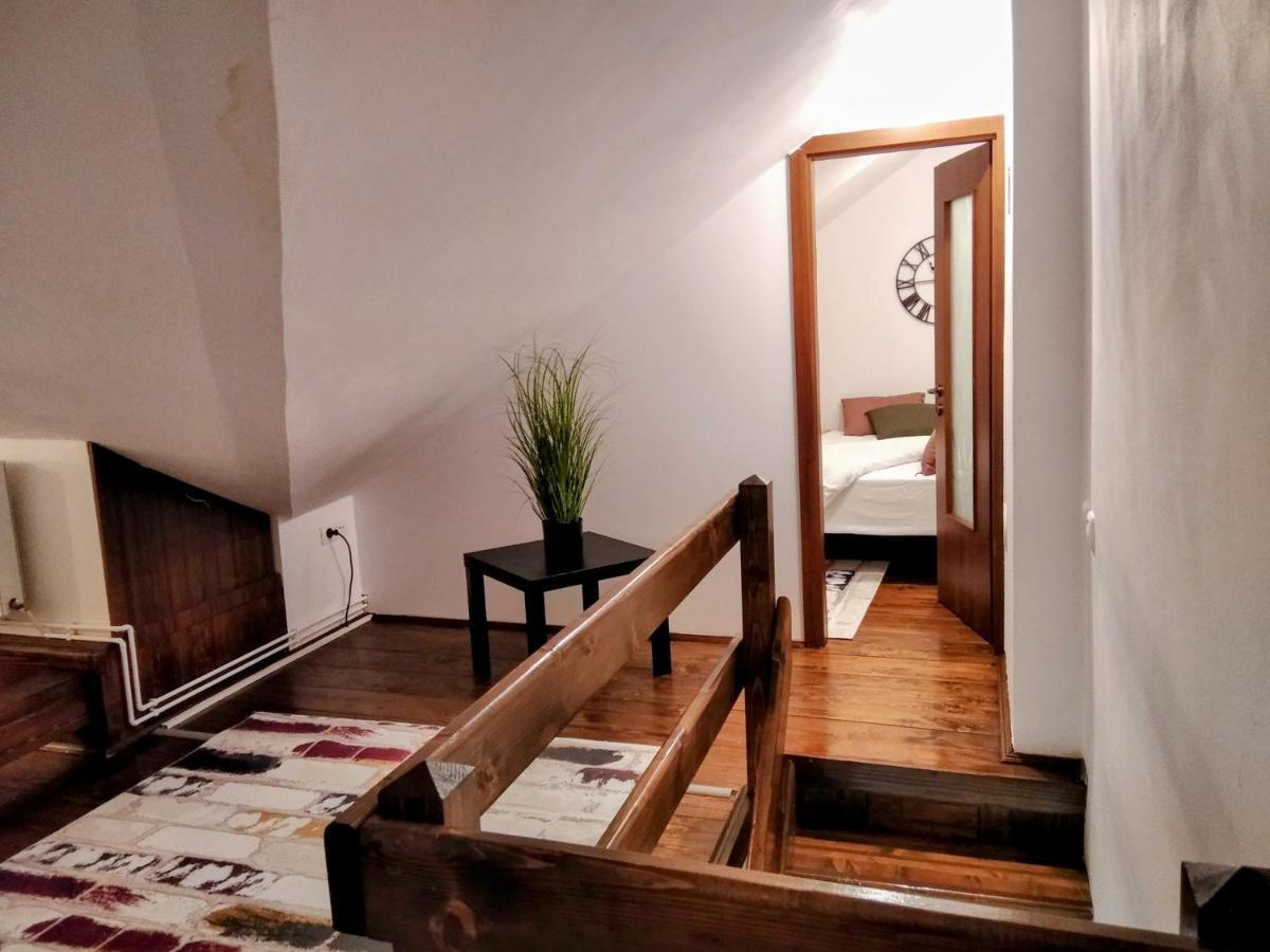 Lovely Central Apartment Braşov Dış mekan fotoğraf
