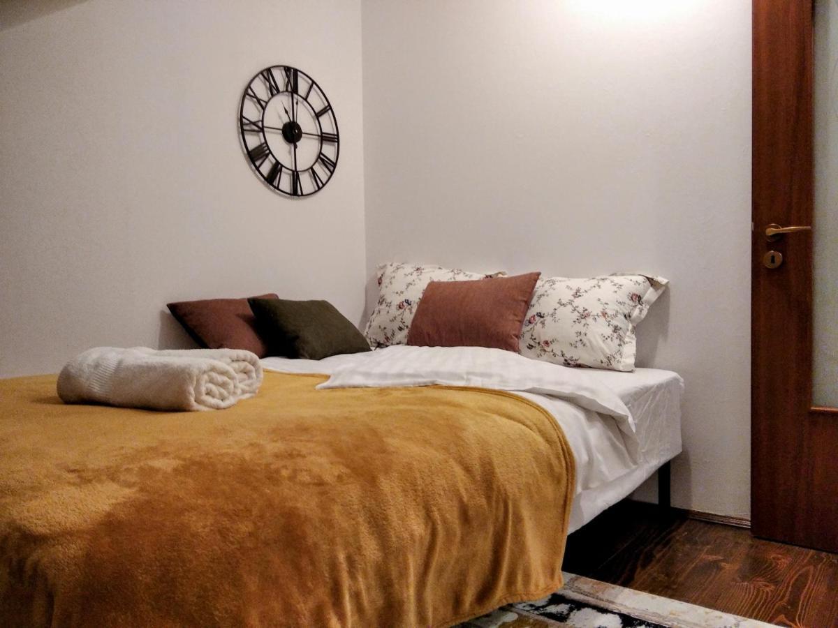 Lovely Central Apartment Braşov Dış mekan fotoğraf