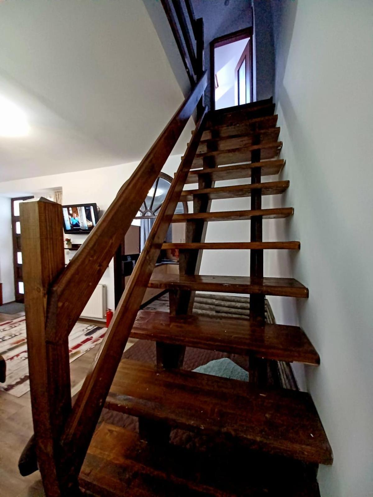 Lovely Central Apartment Braşov Dış mekan fotoğraf