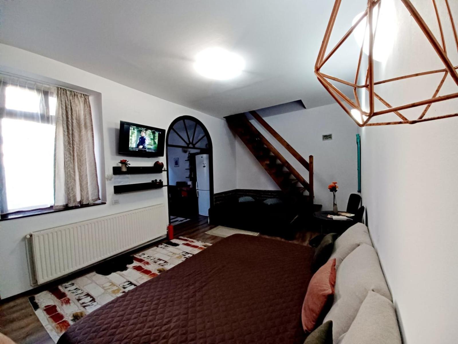 Lovely Central Apartment Braşov Dış mekan fotoğraf