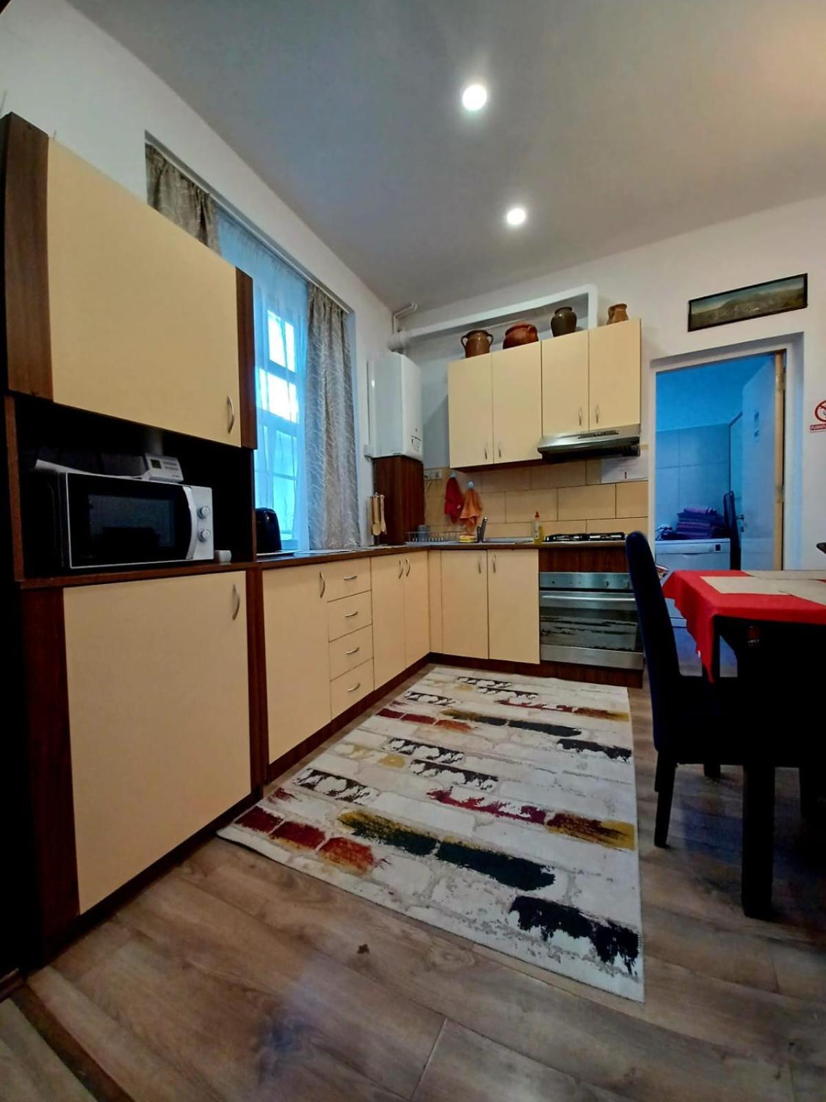 Lovely Central Apartment Braşov Dış mekan fotoğraf